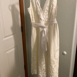 White lace Maternity dress